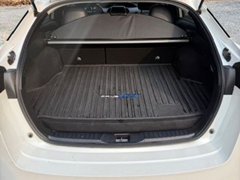 Used 2022 Toyota Prius Prime XLE image 12