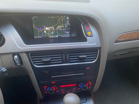 Used 2011 Audi A4 2.0T Premium Plus image 11