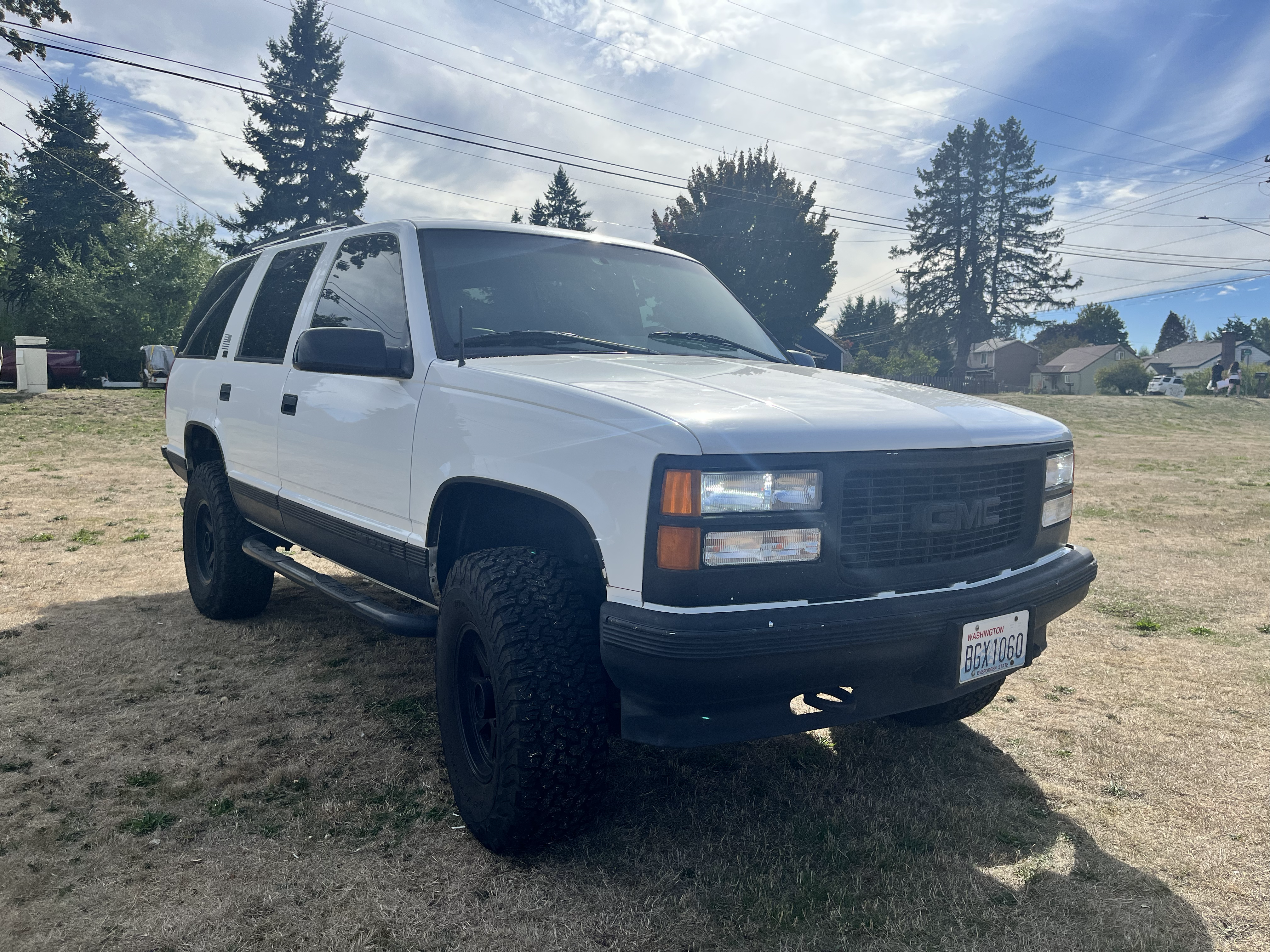 Used 1996 GMC Yukon 4WD 4-Door image 2