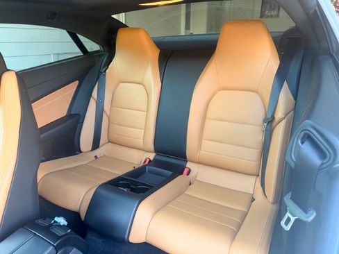 Used 2015 Mercedes-Benz E 400 4MATIC Coupe image 5