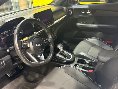 Used 2023 Kia Forte GT-Line w/ GT-Line Premium Package image 8