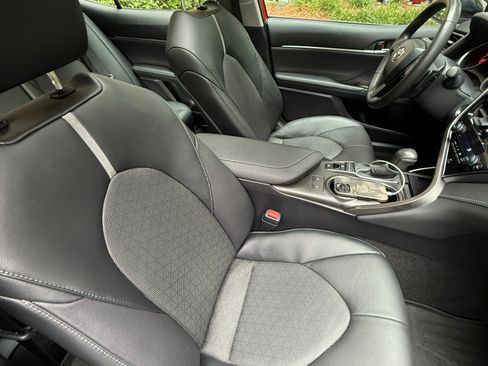 Used 2024 Toyota Camry XSE image 15