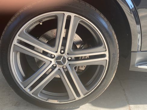 Used 2010 Mercedes-Benz ML 63 AMG 4MATIC image 5