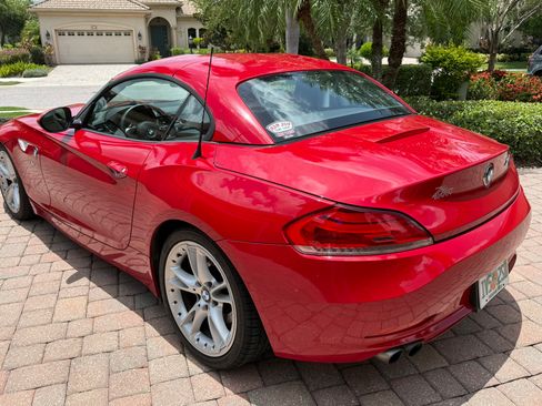 Used 2009 BMW Z4 sDrive30i RWD image 9
