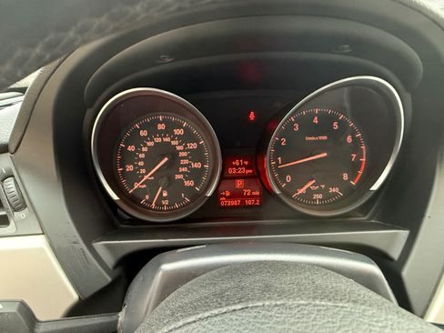 Used 2015 BMW Z4 sDrive28i image 12