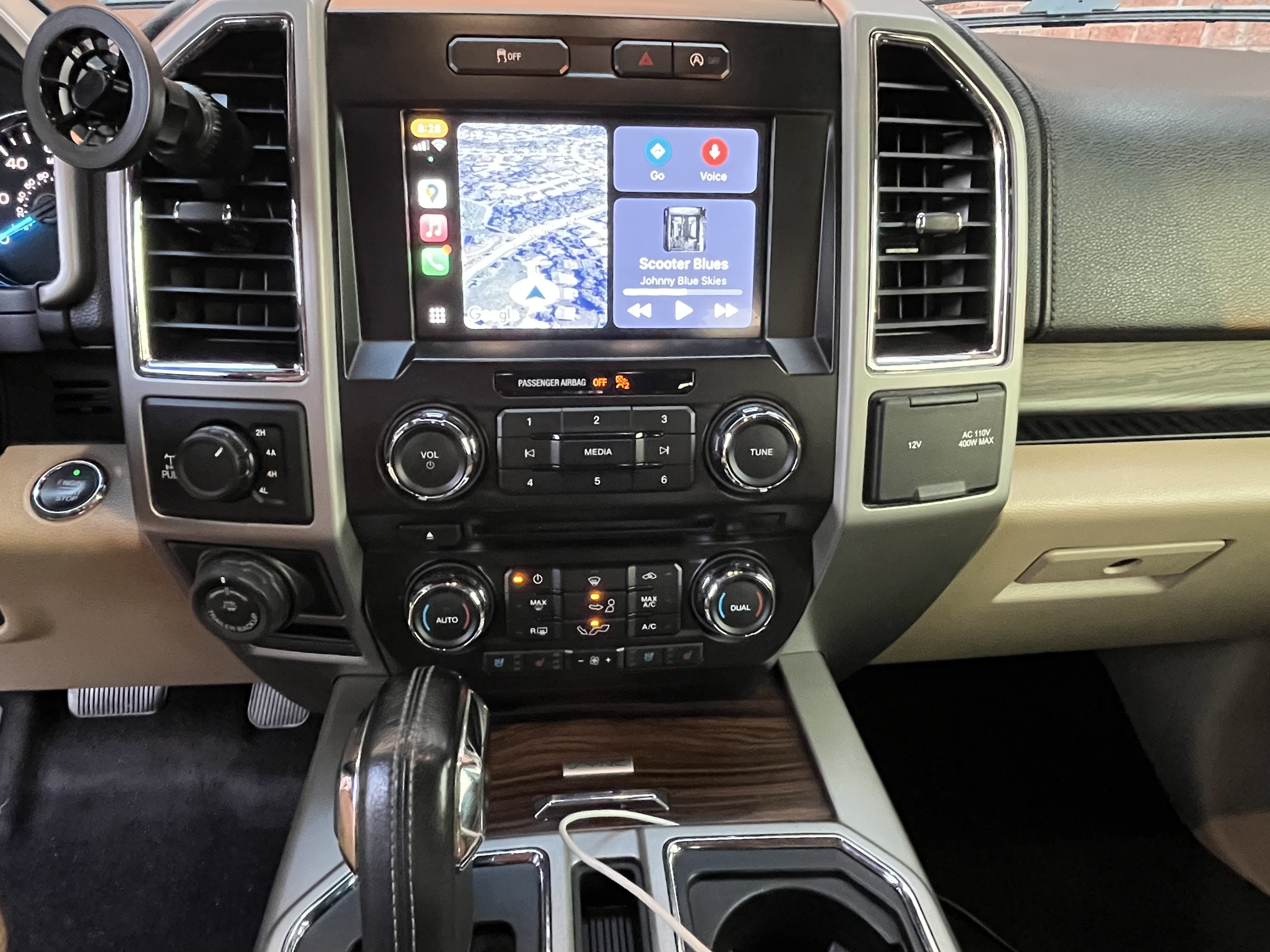 Used 2017 Ford F150 Lariat w/ Equipment Group 501A Mid AWD/4WD image 4