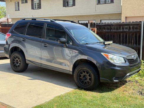 Used 2015 Subaru Forester 2.5i w/ Alloy Wheel Package AWD/4WD image 1