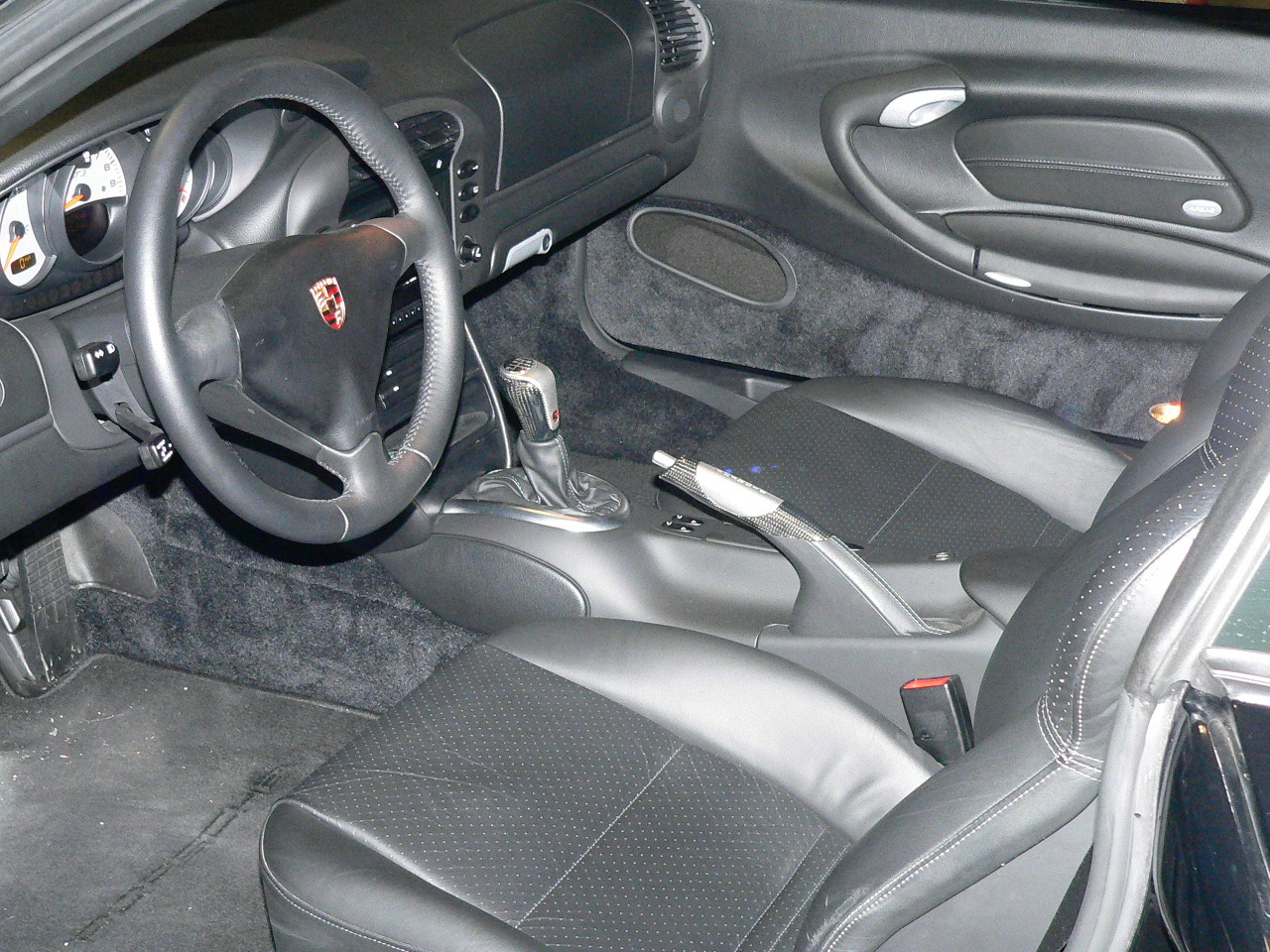 Used 2004 Porsche 911 GT3 RWD image 10