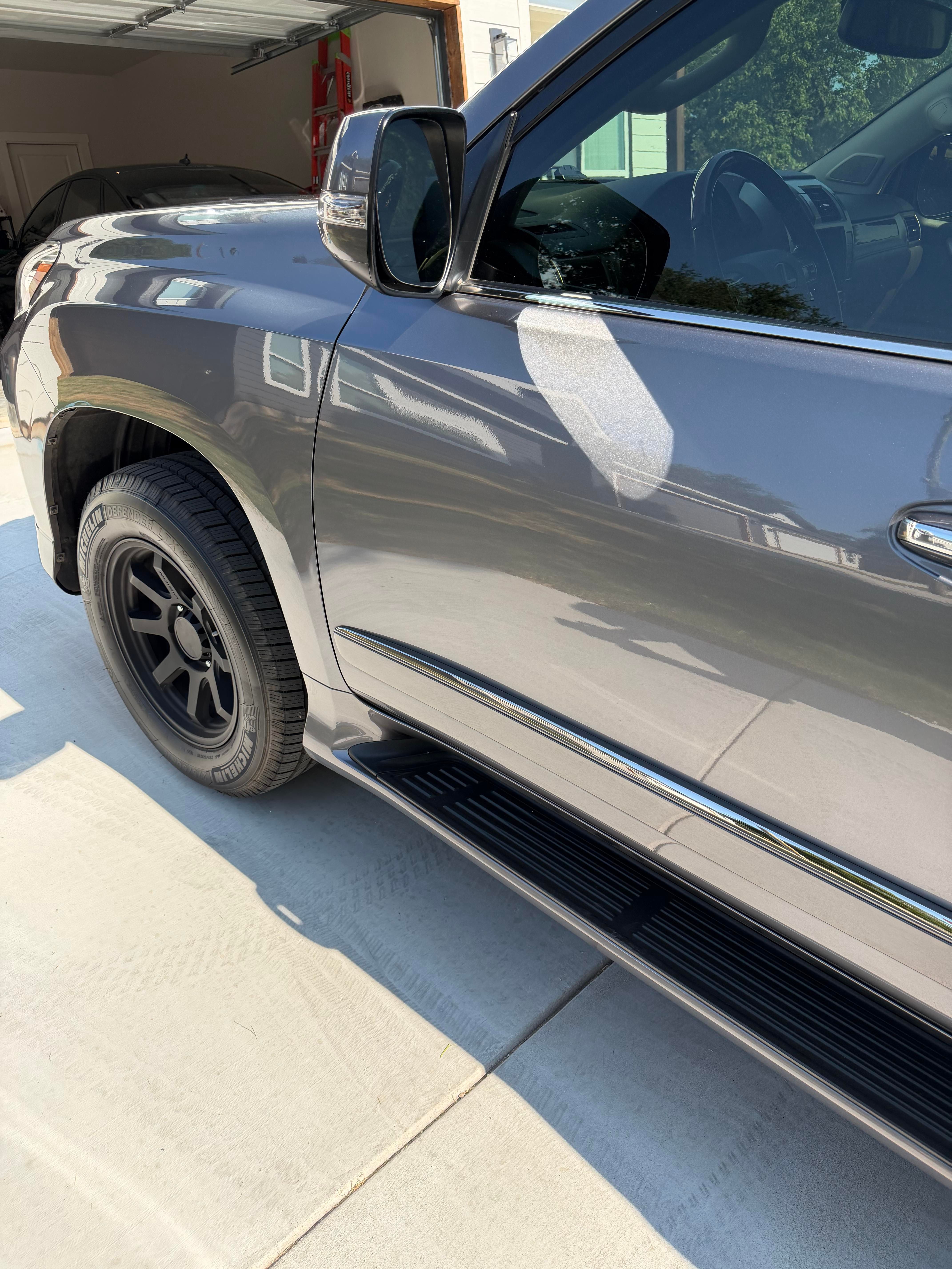 Used 2015 Lexus GX 460 w/ Premium Package AWD/4WD image 5