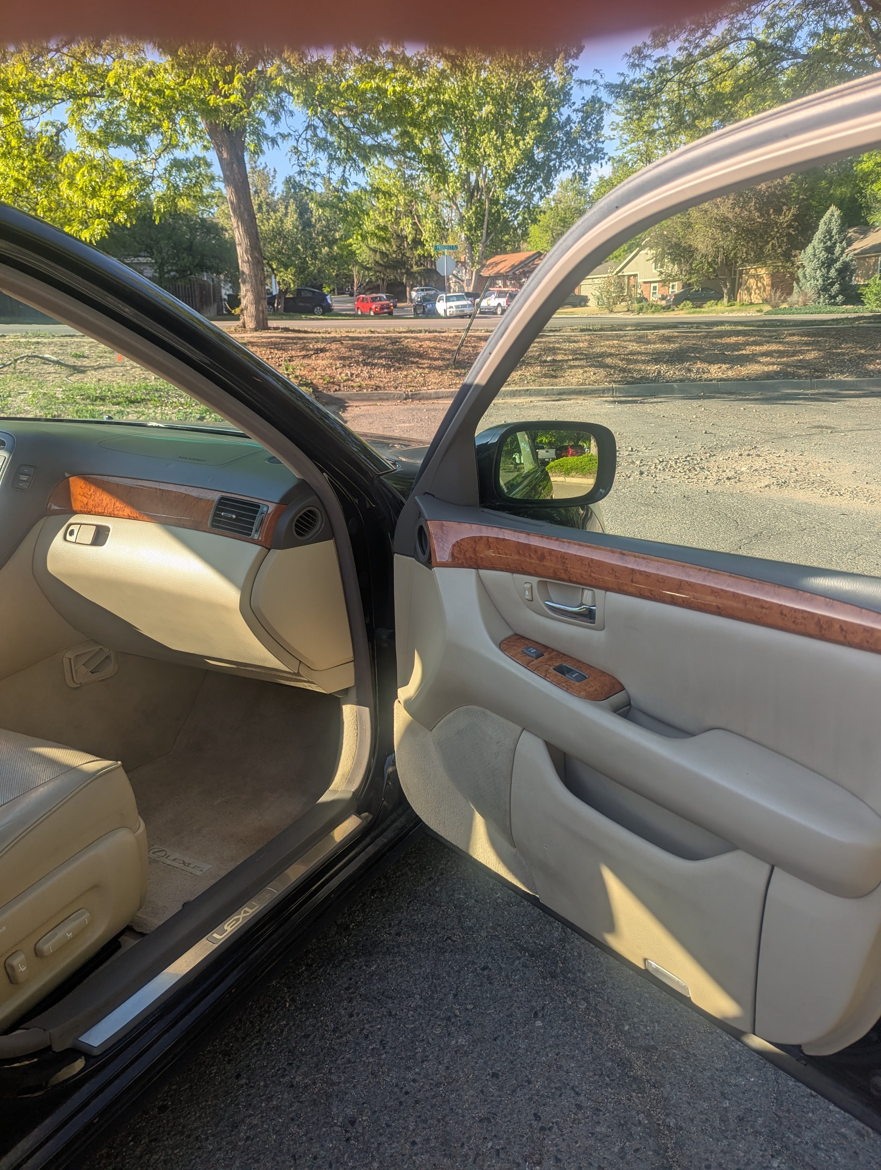 Used 2005 Lexus LS 430 w/ Modern Luxury Pkg RWD image 14