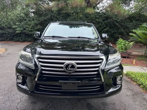 Used 2014 Lexus LX 570 4WD image 5