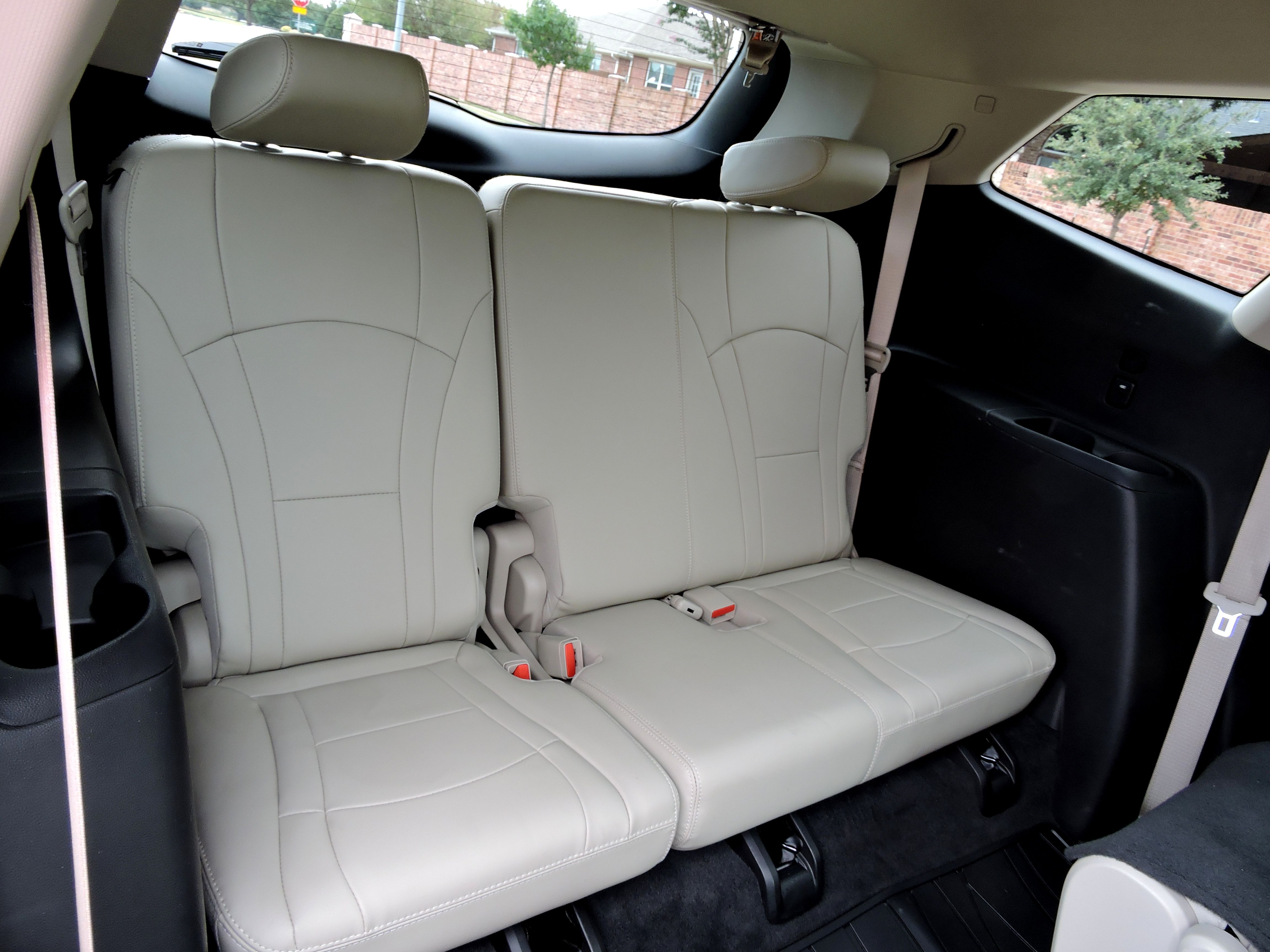 Used 2019 Buick Enclave Essence FWD image 13