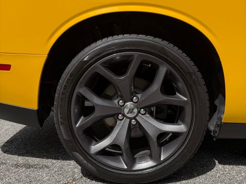 Used 2018 Dodge Challenger R/T Plus RWD image 12