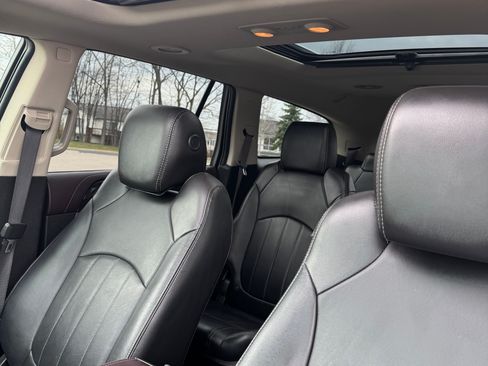 Used 2017 Buick Enclave Leather image 8