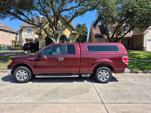 Used 2009 Ford F150 XLT image 1