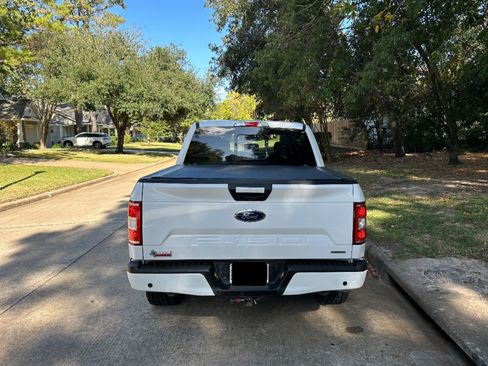 Used 2018 Ford F150 XLT w/ Equipment Group 302A Luxury image 16