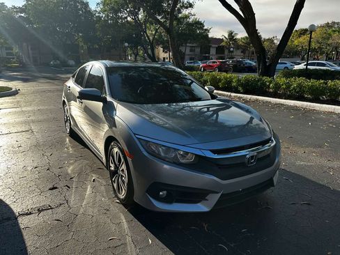 Used 2017 Honda Civic EX-L image 1