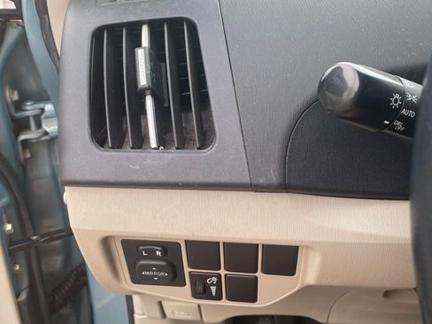 Used 2012 Toyota Prius Four image 16