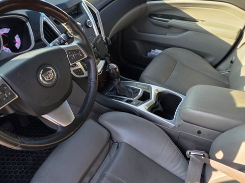 Used 2012 Cadillac SRX Luxury w/ LPO, U-Rail D-Rings Package image 5