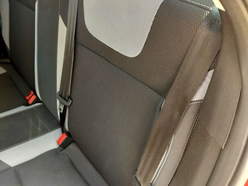 Used 2012 Ford Focus SE FWD image 10