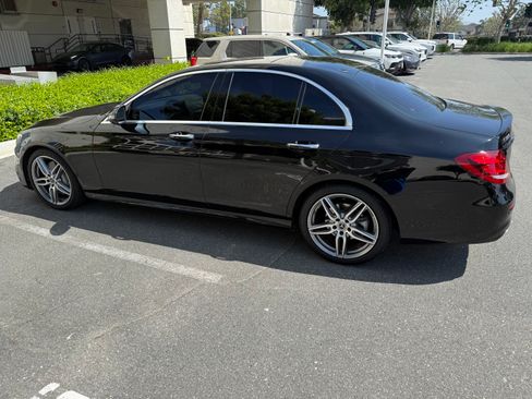 Used 2018 Mercedes-Benz E 300 image 15