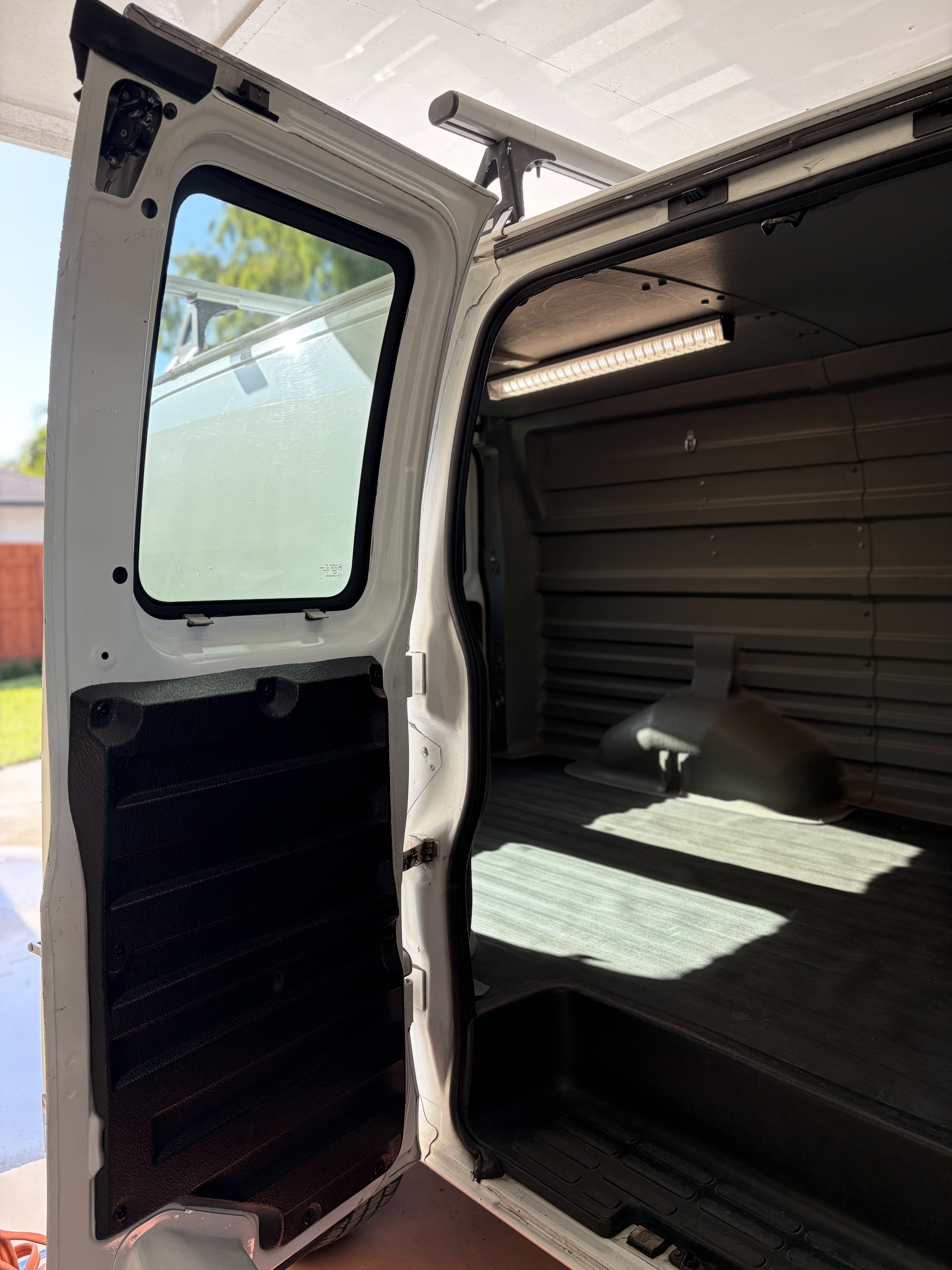 Used 2013 GMC Savana 2500 RWD image 15