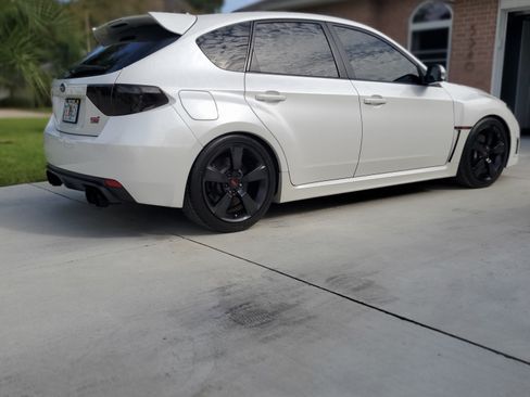 Used 2010 Subaru Impreza WRX STI image 4