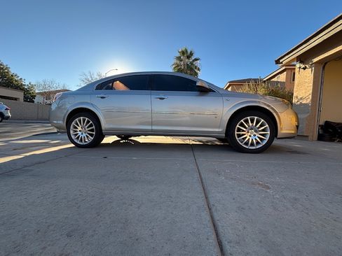 Used 2007 Saturn Aura XR image 10