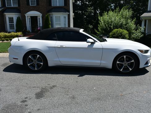 Used 2015 Ford Mustang Convertible w/ Equipment Group 051A RWD image 30