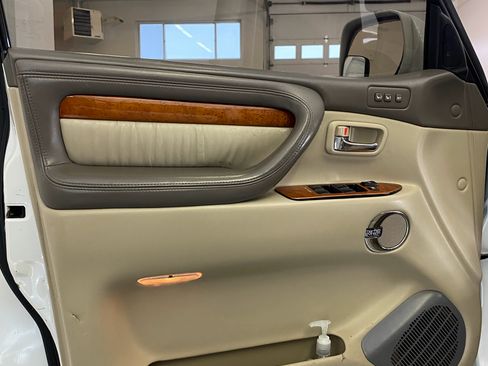 Used 2003 Lexus LX 470 4WD image 4