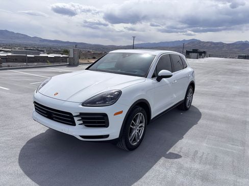 Used 2020 Porsche Cayenne AWD/4WD image 4