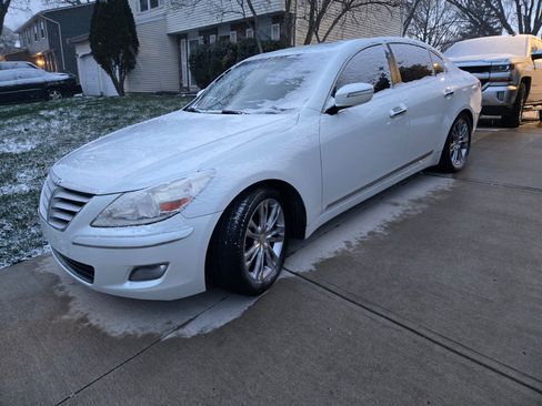 Used 2009 Hyundai Genesis 4.6 w/ Technology Pkg 5 image 1