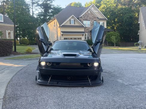 Used 2023 Dodge Challenger R/T Scat Pack RWD image 7