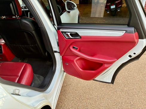 Used 2017 Porsche Macan GTS image 16