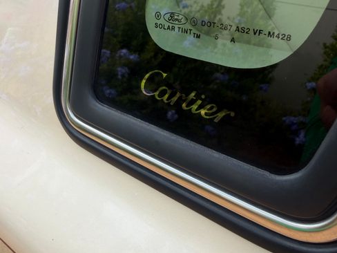 Used 1995 Lincoln Town Car Cartier RWD image 8