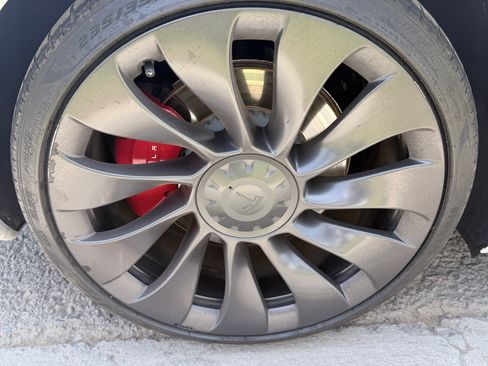 Used 2021 Tesla Model 3 Performance AWD/4WD image 12