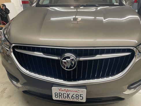 Used 2020 Buick Enclave Essence w/ Sound and Sites Package FWD image 11
