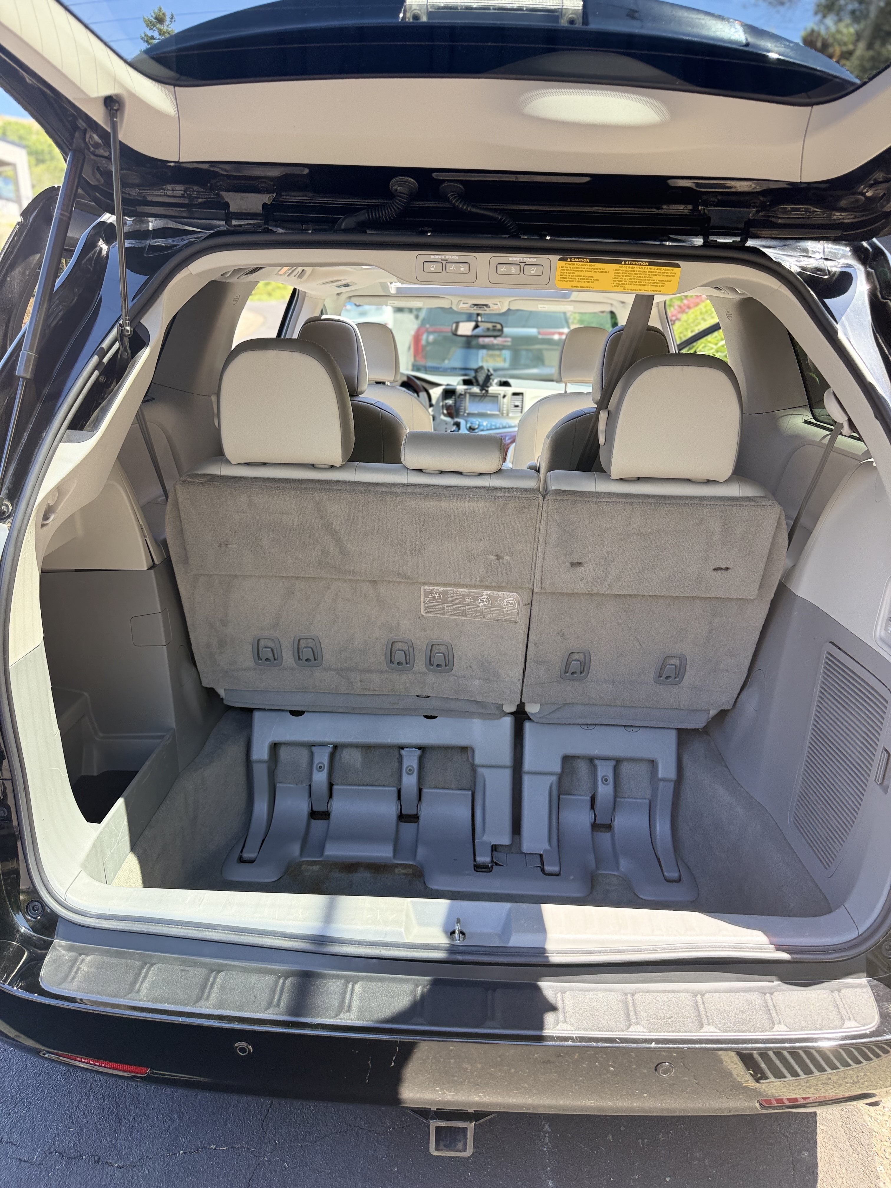 Used 2013 Toyota Sienna Limited w/ Premium Pkg FWD image 10
