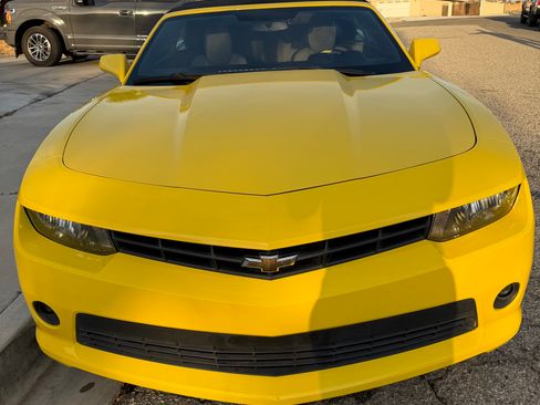 Used 2015 Chevrolet Camaro LT image 4