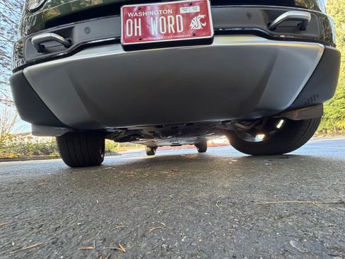 Used 2023 Rivian R1T Adventure image 22