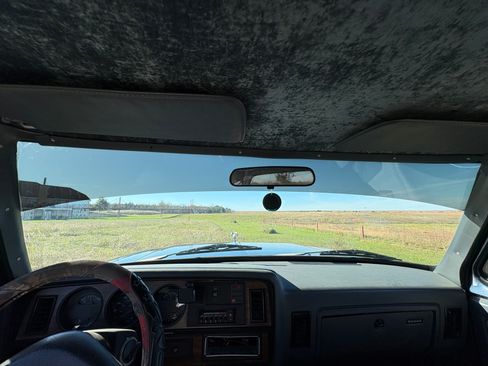 Used 1993 Dodge D/W Truck 250 image 15