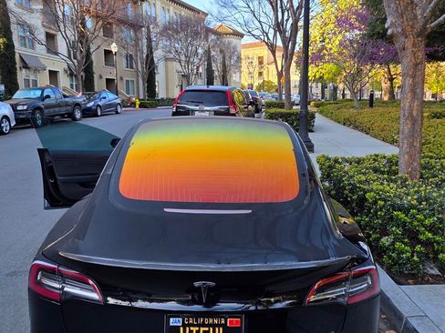 Used 2018 Tesla Model 3 Long Range image 10