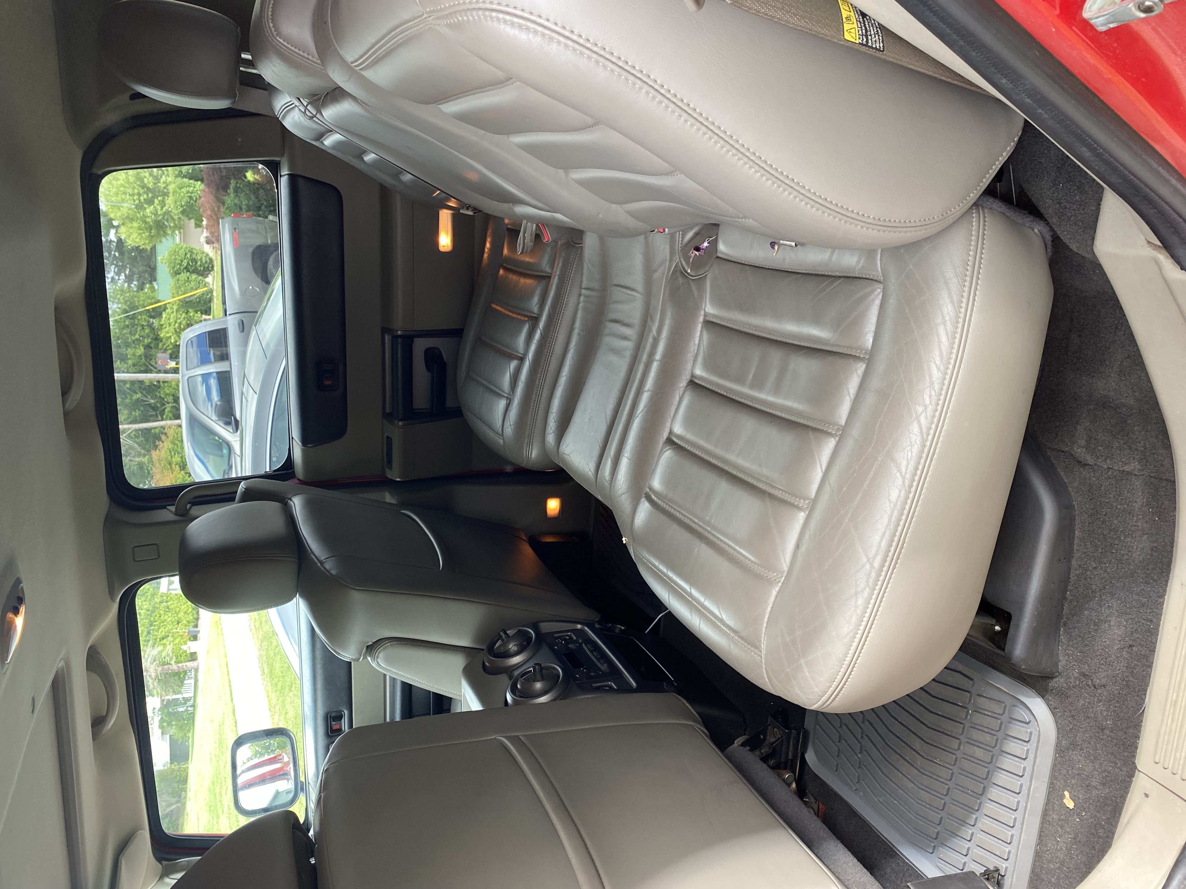 Used 2004 HUMMER H2 AWD/4WD image 4