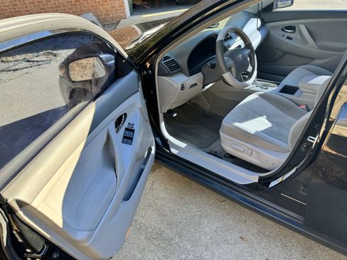 Used 2007 Toyota Camry LE image 10