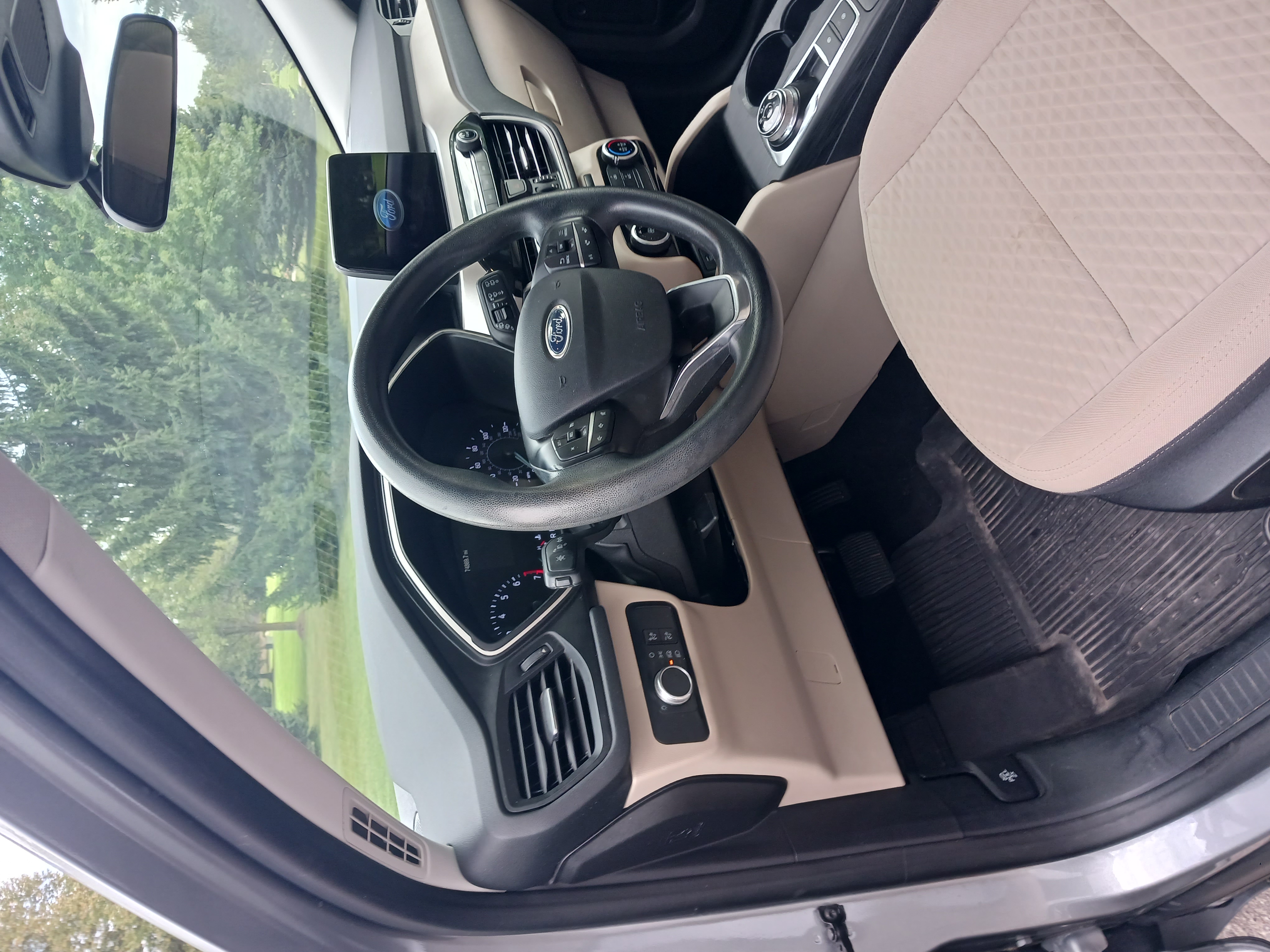 Used 2021 Ford Escape SE FWD image 11