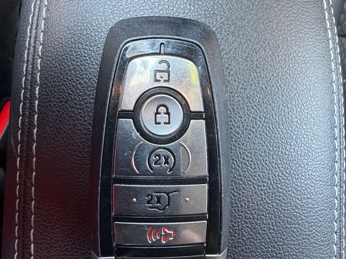 Used 2023 Ford Escape SE FWD image 8