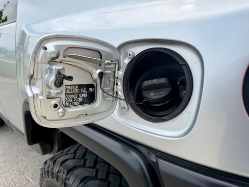 Used 2007 Toyota FJ Cruiser 4WD w/ Upgrade Pkg 2 image 12