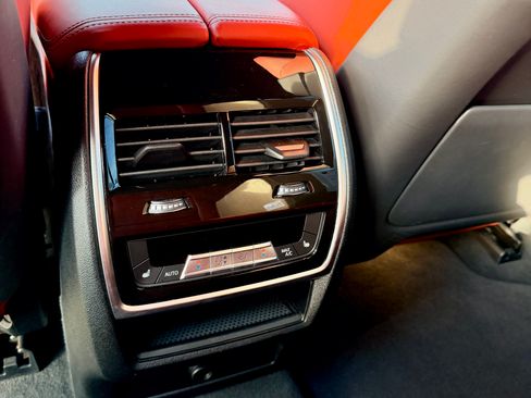 Used 2022 BMW X5 M Competition w/ Competition Package 2 image 12