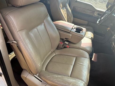 Used 2010 Ford F150 Lariat image 12