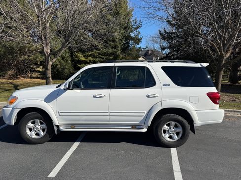 Used 2007 Toyota Sequoia SR5 image 1